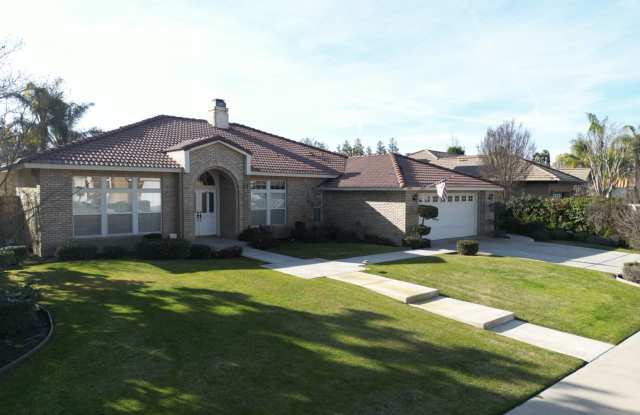 Spacious 4-Bedroom Home with Pool in Seven Oaks Neighborhood - 1515 Fieldspring Drive, Bakersfield, CA 93311 Spacious 4-Bedroom Home with Pool in Seven Oaks Neighborhood - 1515 Fieldspring Drive, Bakersfield, CA 93311