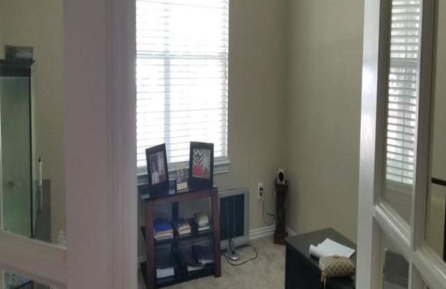 5705 Emerald Brook Lane Gallery 4