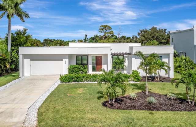 3-Bedroom/ 2-Bath Modern Coastal Retreat with Pool  Mother-in- Law Suite. Prime Sarasota Location!!! ANNUAL RENTAL - 5849 Driftwood Avenue, Sarasota County, FL 34231