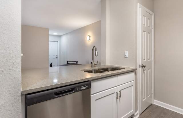 Village Green - Student Housing Gallery 2