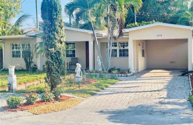 1412 NE 14th Pl photos photos
