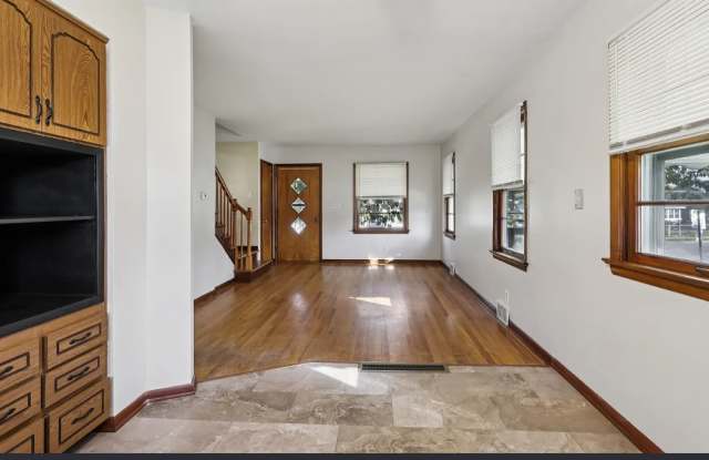 2780 Cory Ave - 2780 Cory Avenue, Akron, OH 44314