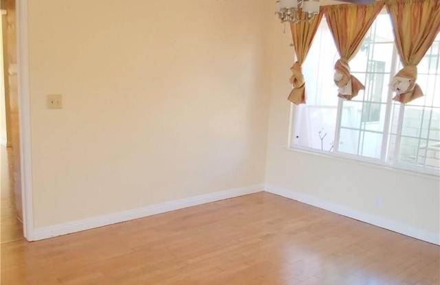 1601 Loma Verde Street Gallery 4