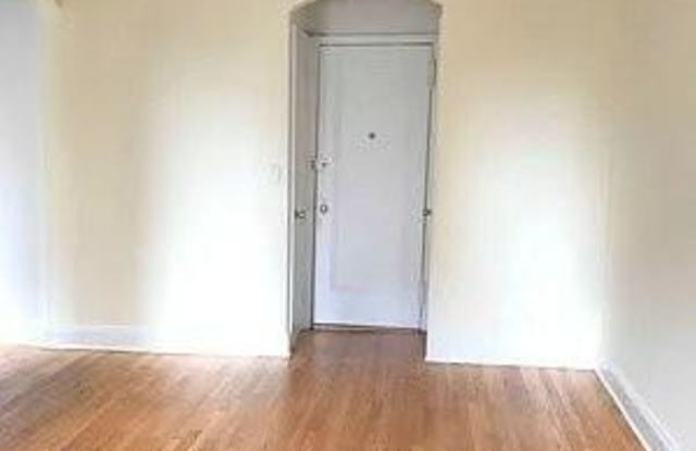 161 E 55th St - 161 East 55th Street, New York City, NY 10022
