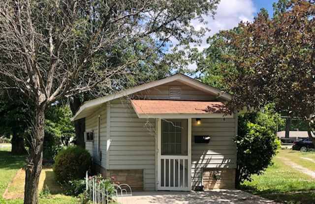 Move in Ready! Move-in Special of $250 off first month's rent! photos photos