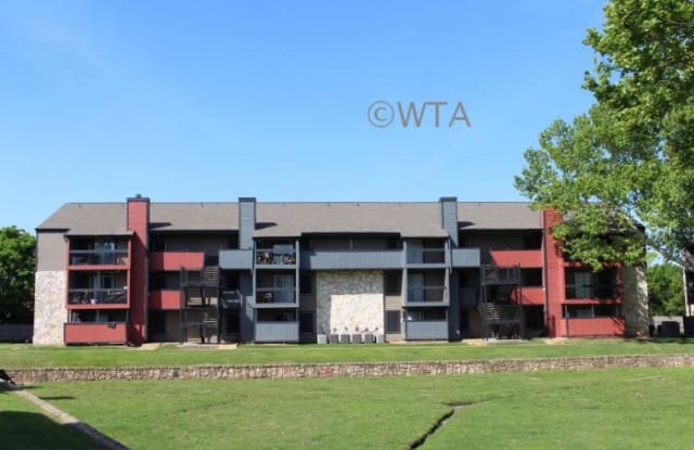 8800 N IH 35 - 8800 N Interstate, Austin, TX 78753