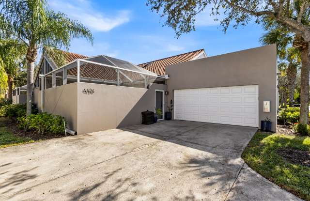 ** COURTYARDS AT QUAIL WOODS ** 2 BED + DEN / 2 BATH - TOWNHOME - NORTH NAPLES - ANNUAL RENTAL - 4424 Preserve Way, Collier County, FL 34109