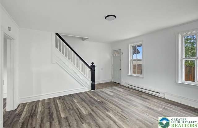 507 N Refwal Street Gallery 4