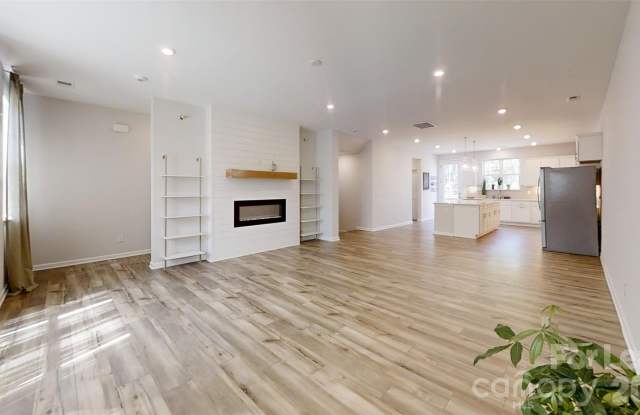 4310 Reed Creek Drive Gallery 4