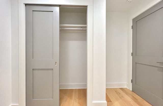 1176 Jefferson Avenue Gallery 4