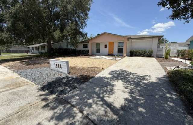 7904 Woodvine Cir Gallery 2