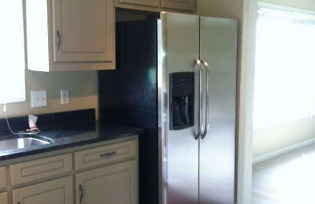 301 Rockingham Dr Gallery 2