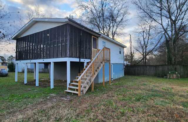 Single Family Home 2BR / 1BA photos photos