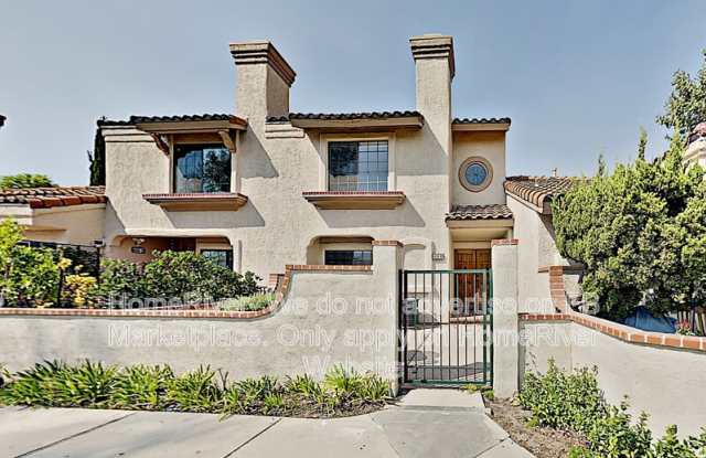456 Country Club Dr - 456 Country Club Drive, Simi Valley, CA 93065