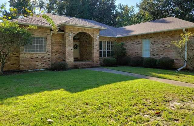 9855 Scenic Hwy - 9855 Scenic Highway, Ferry Pass, FL 32514