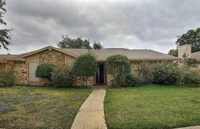 630 Grinnell Drive - 630 Grinnel Drive, Garland, TX 75043