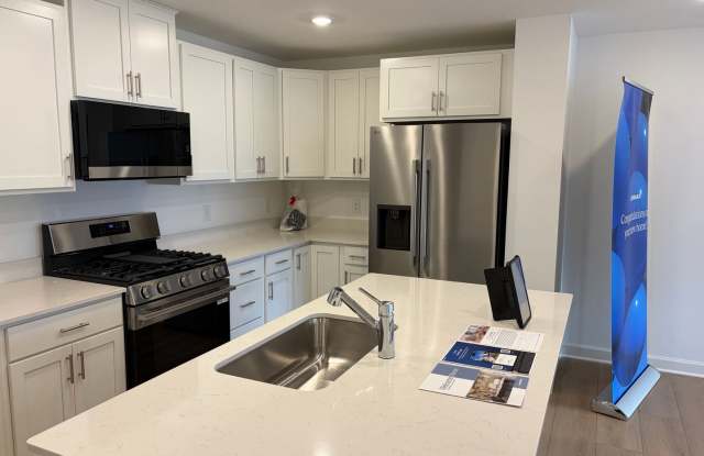 Brand New, New Construction! 3 Bed/2.5 Bath Townhouse- Available Now! Gallery 1