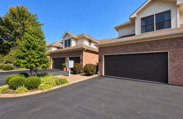 Spacious 2-Bedroom, 2-Bath Condo in Desirable Hurstbourne Ridge – Attached 2-Car Garage & Community Amenities! Gallery 1