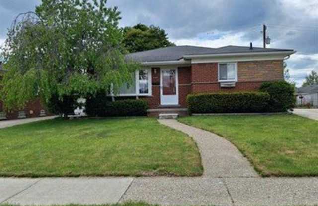 8547 Kinloch Street photos photos