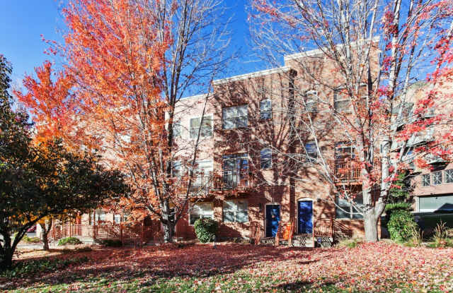 Beautiful 2 Bedroom Townhome / Old Town Arvada photos photos