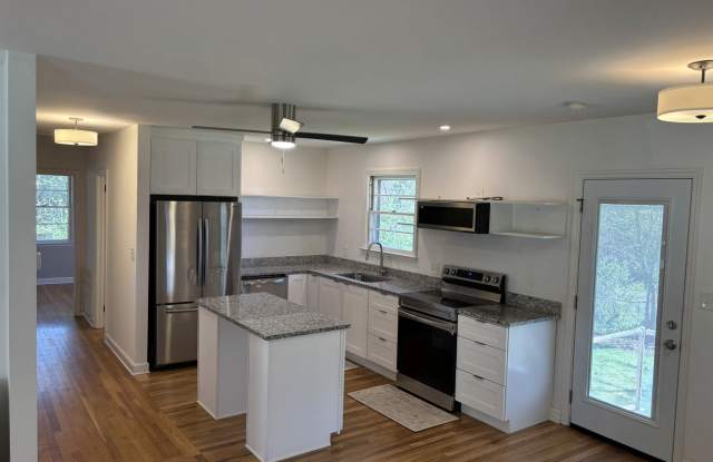 1012 Powell Dr photos photos