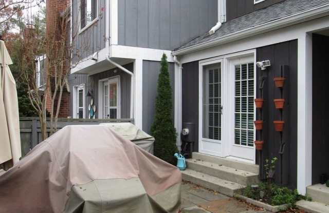 20707 Highland Hall Drive Gallery 2