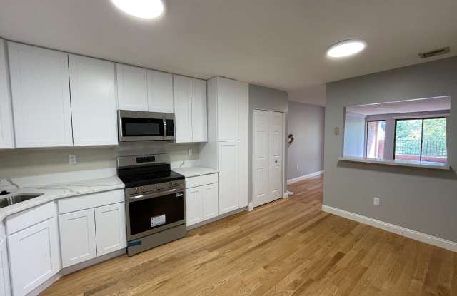 1850 Beacon St - 1850 Beacon Street, Brookline, MA 02445