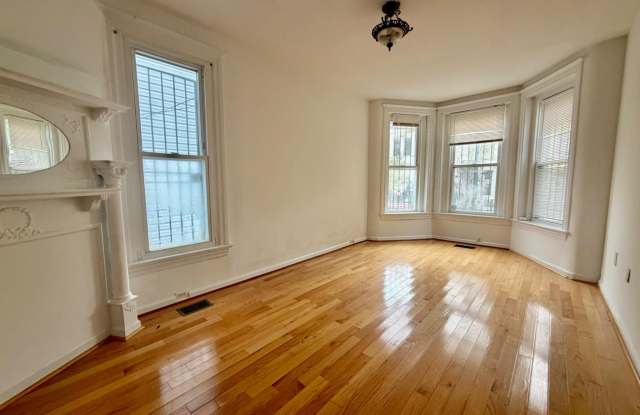 739 MORTON Street NW Gallery 2