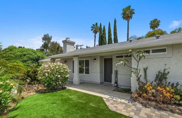Beautiful 5 Bed, 2 Bath with Large Yard in Mount Helix!! photos photos