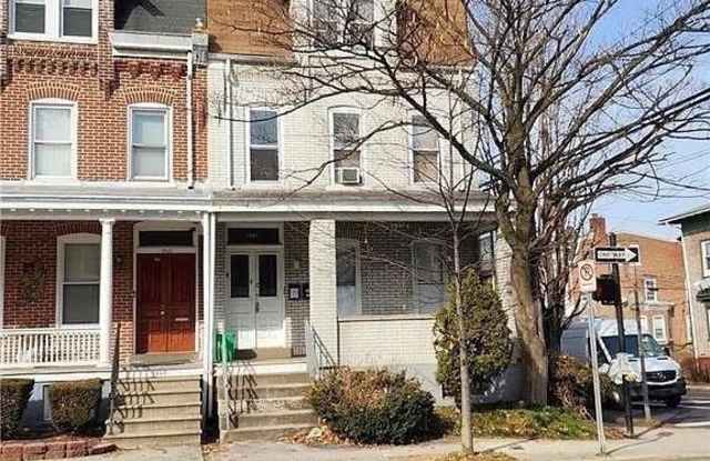 1501 W Turner Street Gallery 2