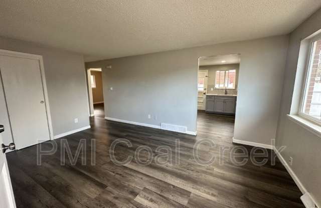 107 Forsyth Drive photos photos