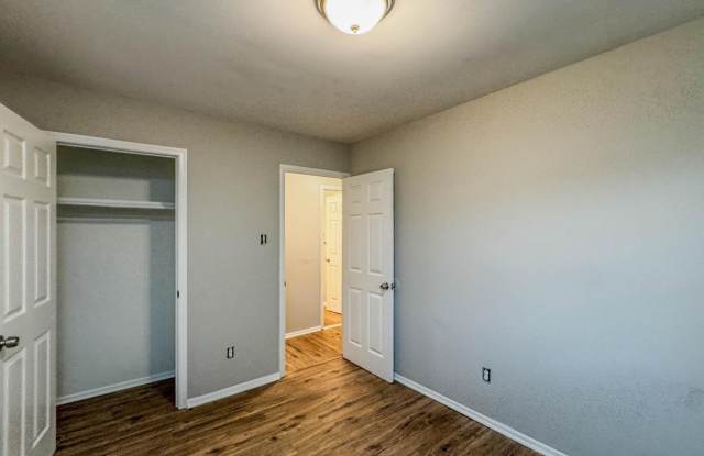 4 MILSTONE Court photos photos