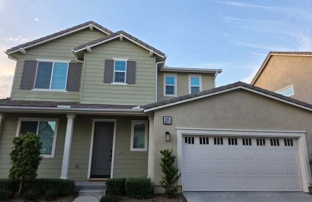 Modern 4BR Townhome in Fontana photos photos