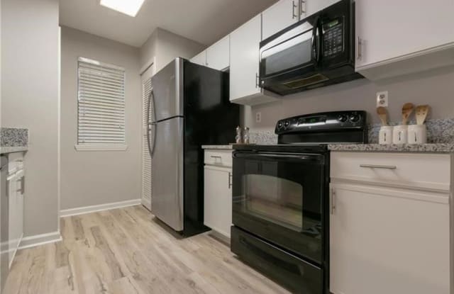 208 Saint Andrews Court - 208 Saint Andrews Court, Johns Creek, GA 30022