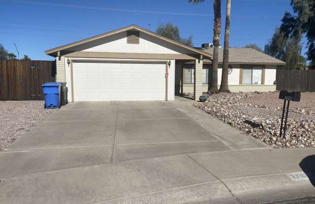 2744 E Villa Theresa Dr Gallery 1