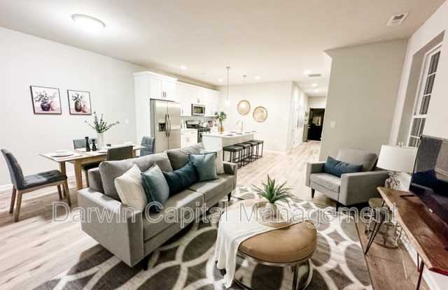 984 Woodview Court Gallery 4