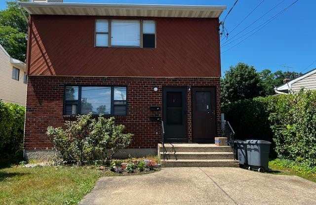1 Mohegan Avenue photos photos