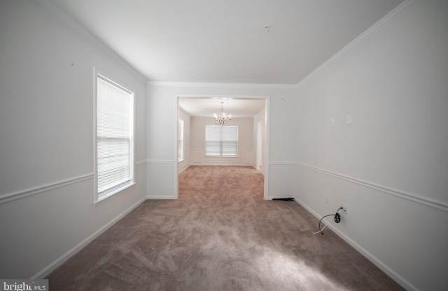 7356 TOTTENHAM Drive Gallery 3