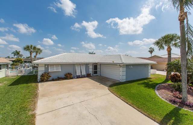 5100 SOUTHSHORE DRIVE - 5100 Southshore Drive, Pasco County, FL 34652