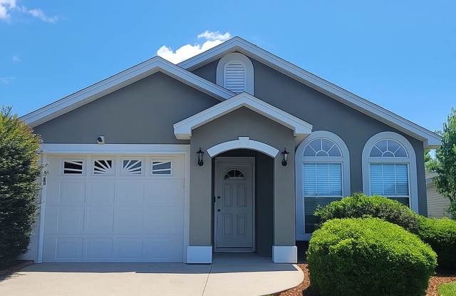 MODERN 3/2 w/ Garage, Fenced Yard, Washer/Dryer,  Vaulted Ceilings Available August 16th for $1750/month! photos photos
