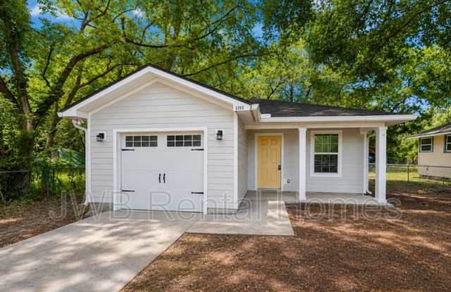 3352 Dillon St photos photos