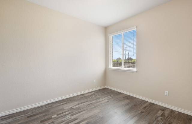 2185 KEYSTONE DR Gallery 4