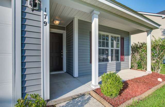 179 Wildberry Lane Gallery 2