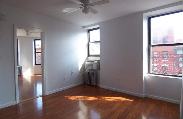 390 Broome Street Gallery 3
