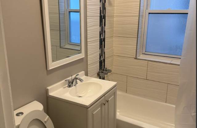 1613 North LeClaire photos photos