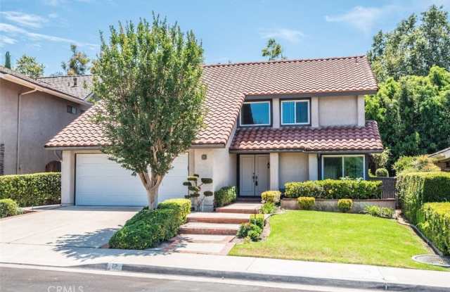 12 Ninos - 12 Ninos, Irvine, CA 92620