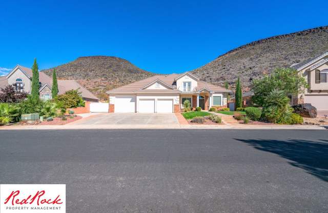 Spacious 4 Bedroom Haven. Your Ideal Home Awaits! photos photos