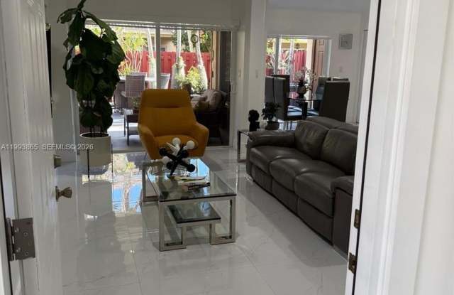 16418 SW 72nd Ter photos photos