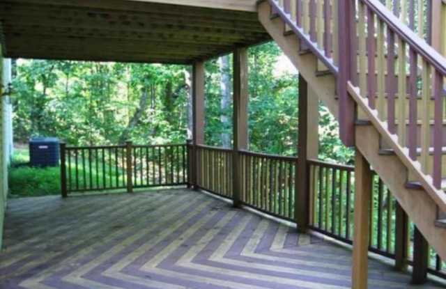 105 Woodlands Ln photos photos