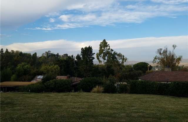 9912 Highcliff Drive Gallery 2